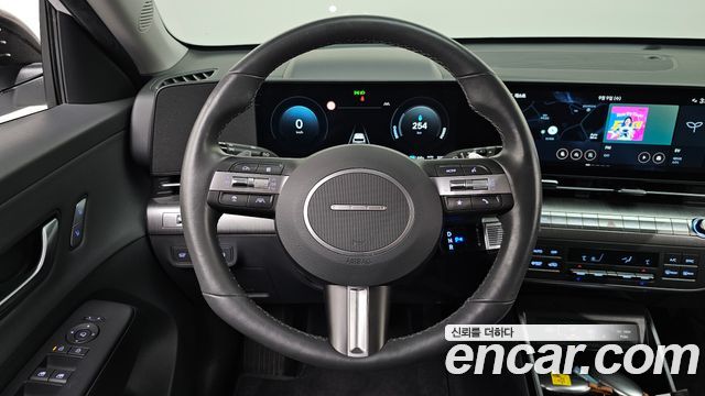 Hyundai Kona 2023 — photo 19