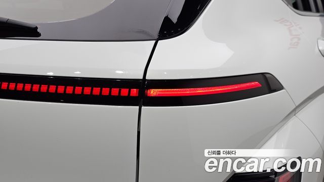 Hyundai Kona 2023 — photo 9