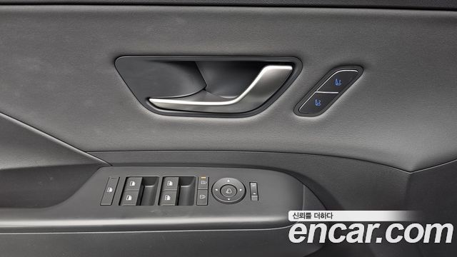 Hyundai Kona 2023 — photo 28