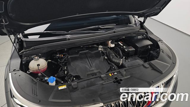 Kia Canival 2023 — photo 6