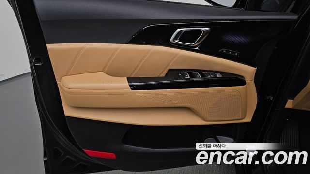 Kia Canival 2023 — photo 14