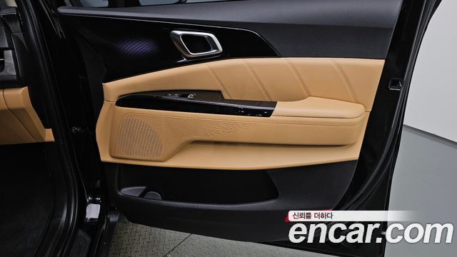 Kia Canival 2023 — photo 15