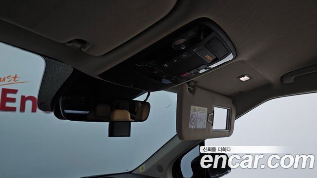 Kia Canival 2023 — photo 31