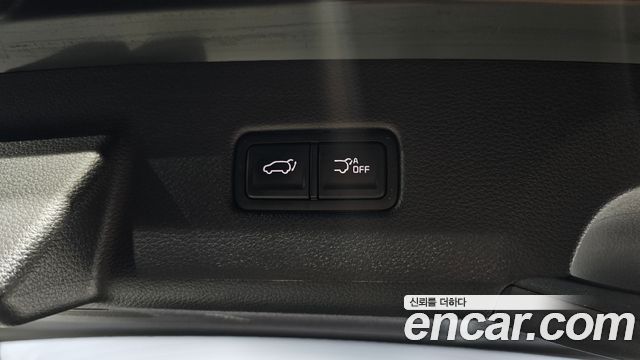 Kia Canival 2023 — photo 35