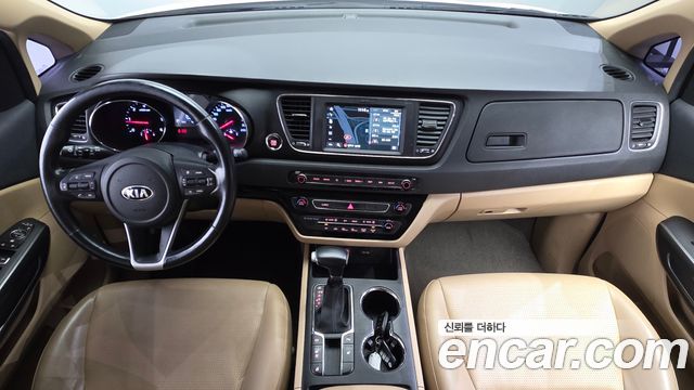 Kia Canival 2019 — photo 7