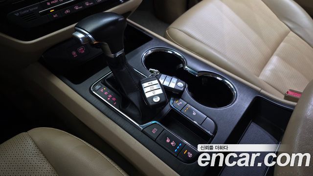 Kia Canival 2019 — photo 9