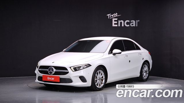 Mercedes-Benz A-Class 2020 — photo 1