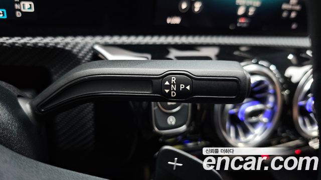 Mercedes-Benz A-Class 2020 — photo 12