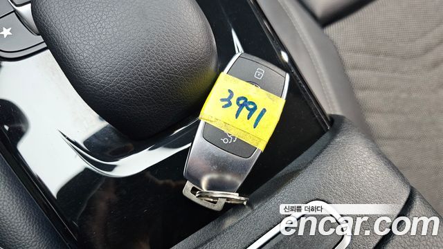 Mercedes-Benz A-Class 2020 — photo 29