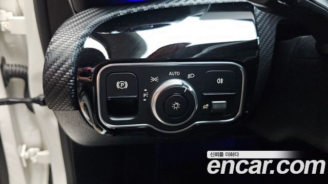 Mercedes-Benz A-Class 2020 — photo 30