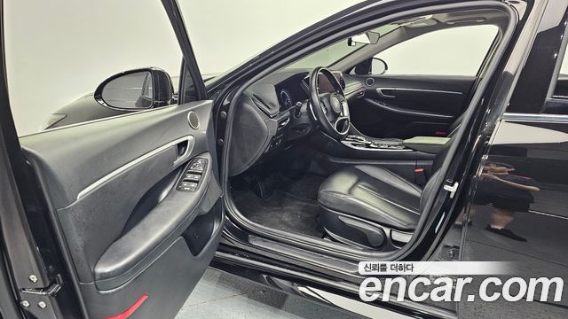 Hyundai Sonata 2022 — photo 10