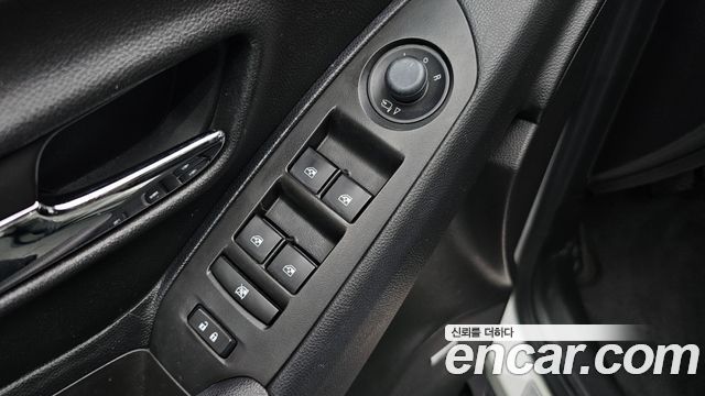 Chevrolet Korea Trax 2015 — photo 13