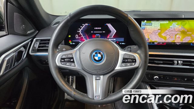 BMW i4 2022 — photo 22