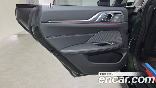 BMW i4 2022 — photo 15