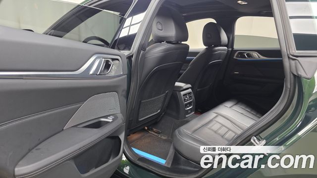 BMW i4 2022 — photo 31
