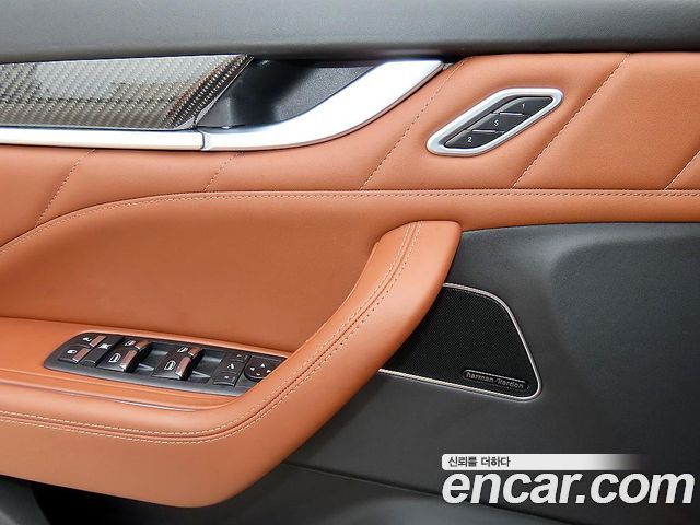 Maserati Levante 2022 — photo 11