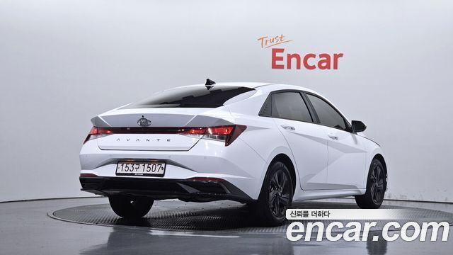 Hyundai AVANTE 2023 — photo 2