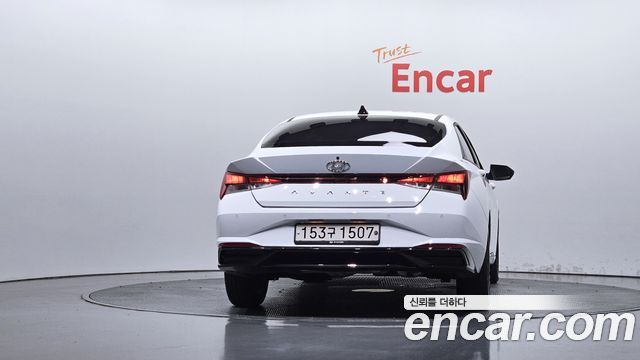 Hyundai AVANTE 2023 — photo 4