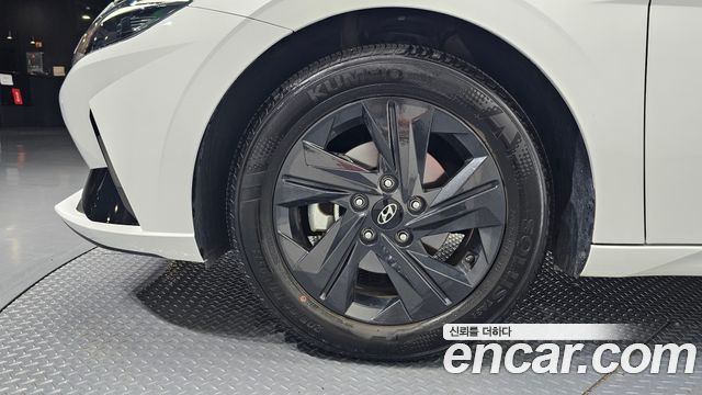 Hyundai AVANTE 2023 — photo 5