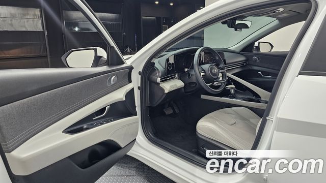 Hyundai AVANTE 2023 — photo 10