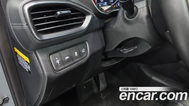 Hyundai Santafe 2019 — photo 17