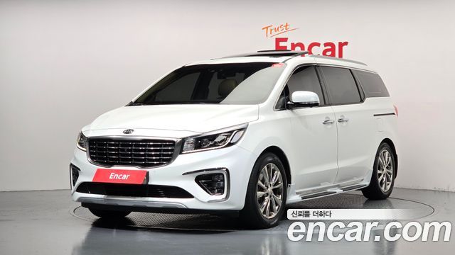 Kia Canival 2020 — photo 1