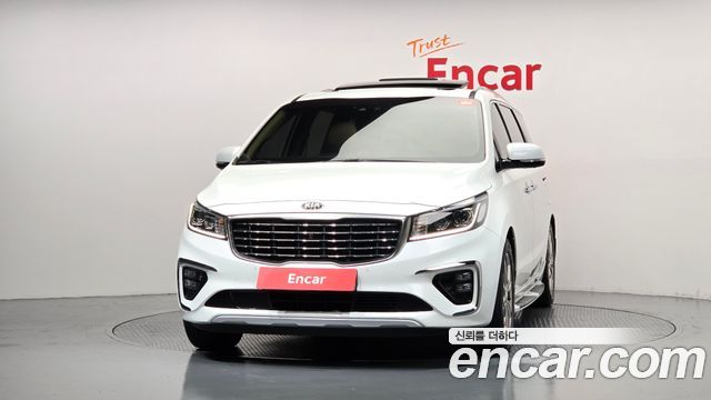 Kia Canival 2020 — photo 3