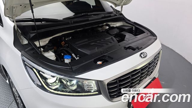 Kia Canival 2020 — photo 6