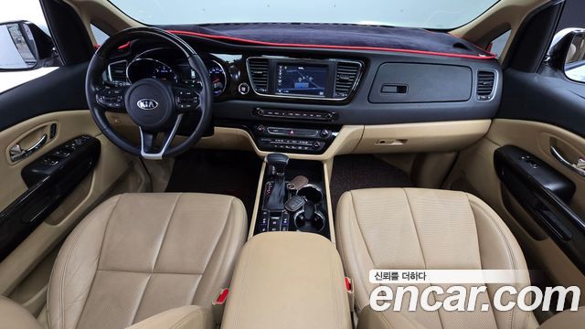 Kia Canival 2020 — photo 9