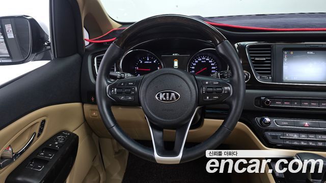 Kia Canival 2020 — photo 13