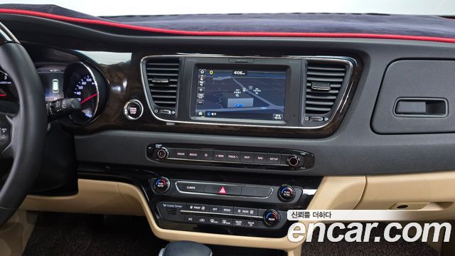 Kia Canival 2020 — photo 14