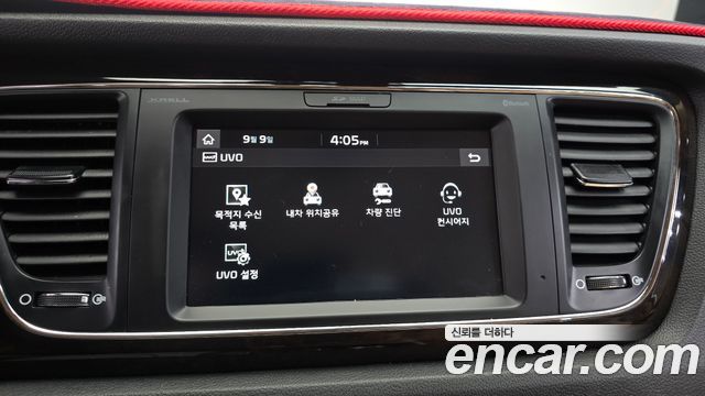 Kia Canival 2020 — photo 17