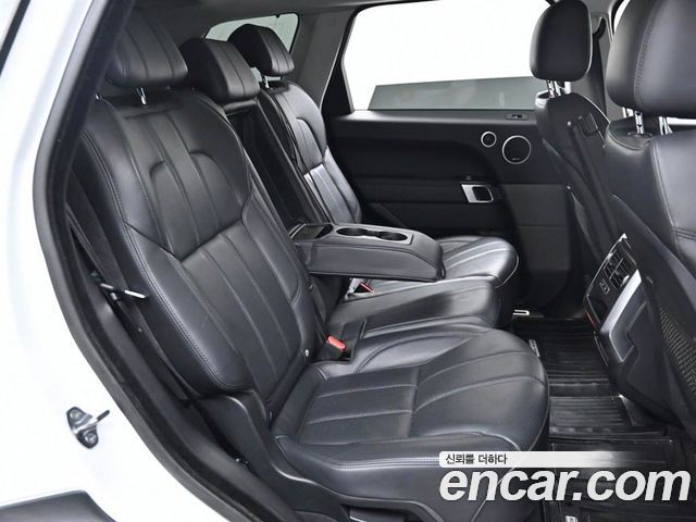 Land Rover Range Rover Sport 2016 — photo 11