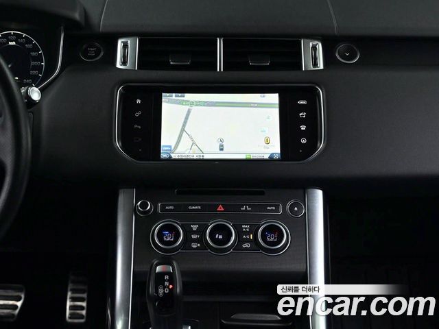 Land Rover Range Rover Sport 2016 — photo 13