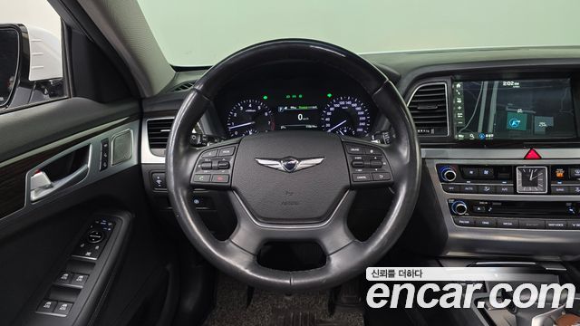 Genesis G80 2018 — photo 18
