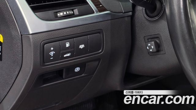 Genesis G80 2018 — photo 19