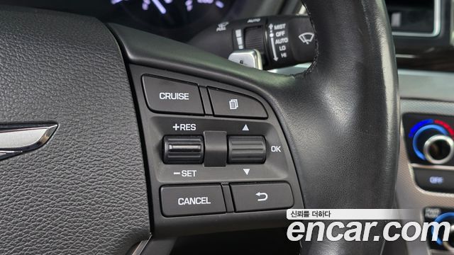 Genesis G80 2018 — photo 21