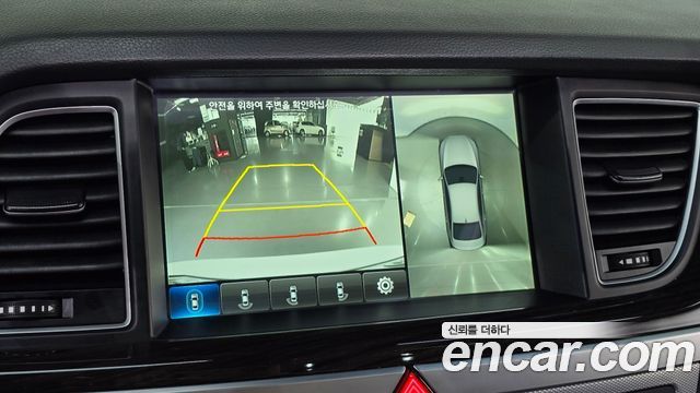 Genesis G80 2018 — photo 22