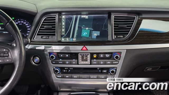 Genesis G80 2018 — photo 23