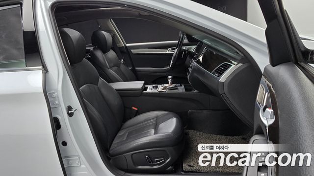 Genesis G80 2018 — photo 16