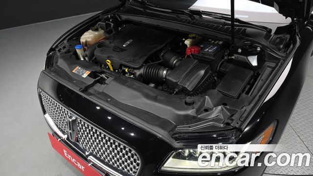 Lincoln Continental 2017 — photo 6