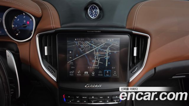 Maserati Ghibli 2018 — photo 19