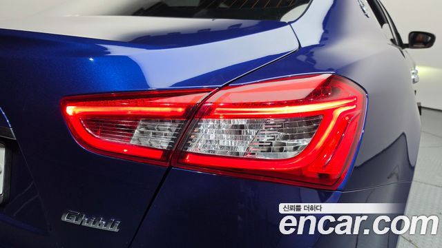 Maserati Ghibli 2018 — photo 9