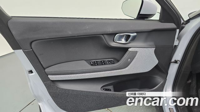 Polestar Polestar 2 2022 — photo 14
