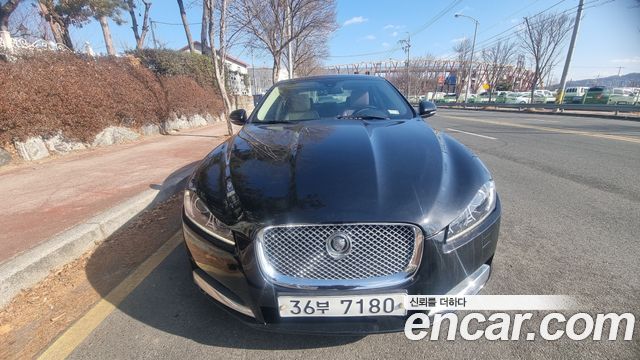 Jaguar XF 2013 — photo 3
