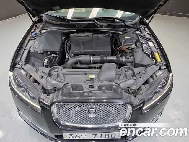 Jaguar XF 2013 — photo 5