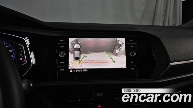 Volkswagen Jetta 2023 — photo 21