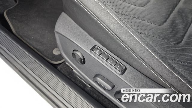 Volkswagen Jetta 2023 — photo 28