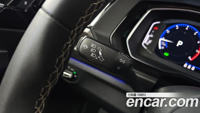 Volkswagen Jetta 2023 — photo 32