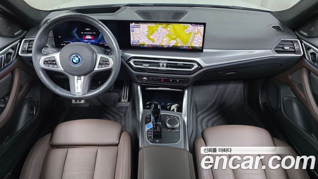 BMW i4 2023 — photo 10